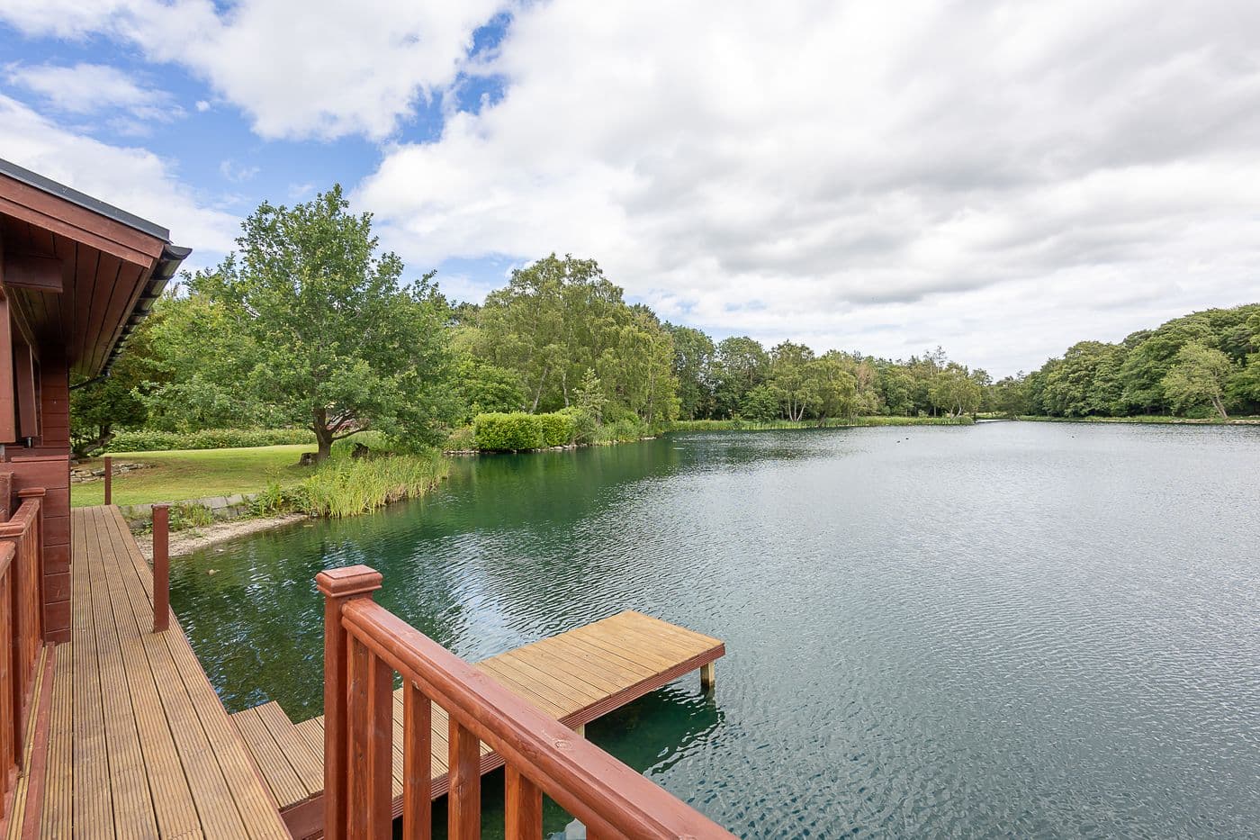 The jetty on the lake